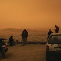 Grčka: Narandžasti saharski pesak nad Atinom