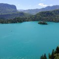 Umalo velika tragedija na poznatom jezeru: Potonuo čamac sa turistima, spasili ih vatrogasci i ronioci