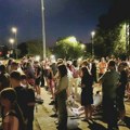VALJEVCI PODSETILI DA JE PROŠLO 9 MESECI OD PADA NADSTREŠNICE