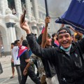 Generacija Z diže ustanke zbog korupcije u ovom delu sveta: Zašto 370 miliona mladih o jednoj državi ćuti?