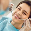 Mitovi o oralnoj higijeni: Razgovarali smo sa stomatološkinjom o onome što zaista čuva zube