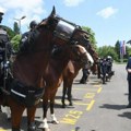 Vučić policajcima: Građani vole da vas vide, sa vama su bezbedniji, popravićemo vam standard