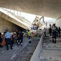 Srušio se deo mosta: Drama u Grčkoj, ima žrtava, traga se za nestalima (video)