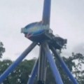 "Bilo je zastrašujuće" Užas u zabavnom parku, ljudi visili naglavačke (video)
