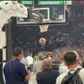 Arena je eksplodirala kada su izašli košarkaši Budućnosti: Grobari uvredljivim rečima dočekali goste