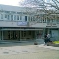 Studenti DIF fizički blokiraju Fakultet