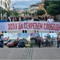 (Foto) „potrebna nam je sloga i normalan život“ Širom Srbije počela okupljanja građana protiv blokada