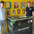 Leskovački đaci učestvuju u inovativnom „Eko izazovu“ sa pametnim kantama za otpad