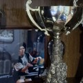 Стони тенис, неколико дресова и цео свет