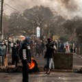 Kriza na Madagaskaru: predsednik u bekstvu, demonstranti ne odustaju