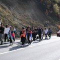 Студенти из Новог Пазара који данима пешаче вечерас стижу у Косјерић