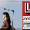 Руски Лукоил саопштио да продаје своју имовину у иностранству