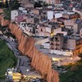 Život u crvenoj zoni: Sicilijanski grad koji nestaje pred očima stanovnika