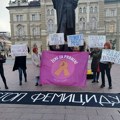 Protest u Novom Sadu, minut ćutanja za ubijenu majku