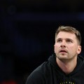 Dončić propuštao deo plej-ofa, ali se vraća u Los Anđeles
