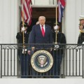 Donald Tramp ponovo zapretio Iranu: „Vreme ističe, neće ostati ništa“