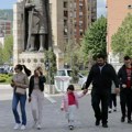 Pred izbore zamena tabli sa nazivima ulica u Severnoj Mitrovici