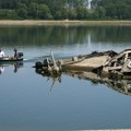 (Foto) Ostaci nacističkih brodova izronili kod Prahova zbog niskog vodostaja Dunava