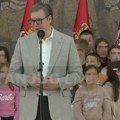 Vučić s decom s Kosova i Metohije: Mnogo sam srećan što vas vidim u Beogradu