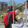 Protiv betonizacije blokova: Stanari Bloka 63 organizovali potpisivanje peticije (FOTO)