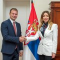Adrijana Mesarović preuzela dužnost od Slobodana Cvetkovića: Nova ministarka privrede poručila: Ovo je veliki profesionalni…