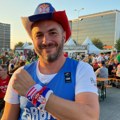 Šta rade i koga bodre Srbi u Rigi posle ispadanja 'Orlova'