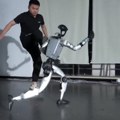 Humanoidni robot "pobedio gravitaciju" VIDEO