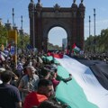 Protesti u Barseloni, 70.000 ljudi demonstriraju u znak podrške Palestincima, protesti se spremaju i u Italiji i Portugalu