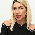"Voditeljku muž vara sa muškarcem, ona to zna, ali trpi jer je bogat": Jovana Jeremić zaprepastila javnost skandaloznim…