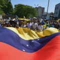 У Венецуели велики марш поводом 37. годишњице народне револуције