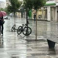 (Video) Nevreme hara jugoistokom Srbije: Olujni vetar ruši sve pred sobom! Evo da li će pljuskovi stići i do Vojvodine