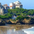 Urušila se litica kod plaže Bijaric, pronađeno telo žene