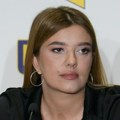 "Reci mami da ima toliko godina" Kiju Kockar startovala dva muškarca u besnoj mašini na ulici, a ona ih odgovorom patosirala…