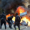 Haos u Francuskoj: U protestima đaka zapaljene 24 škole, nastava se obustavlja u 500 ustanova