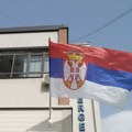“Energetika“ istakla državne zastave – Srbija je svetinja!