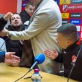 Navijači FK Vojvodina: Lalatoviću odmah šut karta