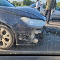 (Foto) još jedan sudar u Beogradu: Delovi vozila rasuti po putu, kolaps sve do Pančevca