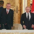 Razgovarali Putin i Erdogan: Turska spremna da ponovo bude domaćin pregovora u Istanbulu