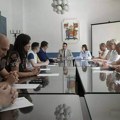 Odloženo glasanje za projekte za mlade u Nišu jer naprednjaci nisu imali većinu – opozicija tvrdi da je konkurs sumnjiv