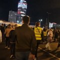 „Niko nije umoran“ odzvanja prestonicom: Hiljade Beograđana dočekale studente iz Novog Pazara! (video)