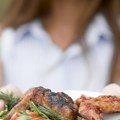 A nije piletina! Posle 50. godine lekari kažu da je ovo meso jedno od najboljih. Puno je gvožđa i proteina, a mnogi ga…