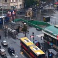 Oprez na putevima Srbije: Pojačan saobraćaj, mokri kolovozi i kolone teretnjaka na prelazima