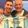 Mesi se posle pobede sreo sa jednim od najvećih "baksuza" Mundijala, legenda dobila poklon od njega