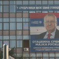 Da li će se pano sa Šešeljem ukloniti iz centra Novog Sada: SRS za N1 odgovara koliko plaća zakup