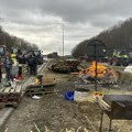 ФОТО "Операција пуж" у току: Белгијски пољопривредници блокирали ауто-путеве