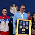 Vučić ugostio tim Srbije: Ponosni smo, hvala što decu vraćate u bokserske sale!(video)