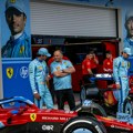 Presedan u Formuli 1! Ovako nešto se nikada nije desilo: Ferari ofarbao bolide u plavo, vozači promenili uniforme! Evo i zbog…