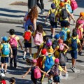 "Roditelji se osećaju kao automati za vađenje para": Paprene cene đačkih ekskurzija pred novu školsku godinu