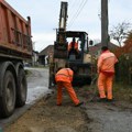 Potpuna obustava saobraćaja: Radi se završni sloj asfalta