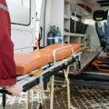Mediji: Dečak iz Šapca završio u bolnici nakon što ga je drugi učenik gurnuo niz stepenice